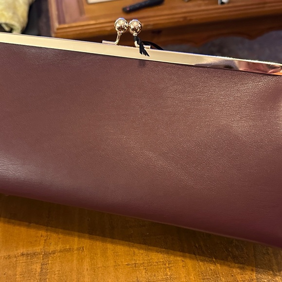 AOTA Elegant Burgundy Vegan Leather Clutch - Picture 5 of 8